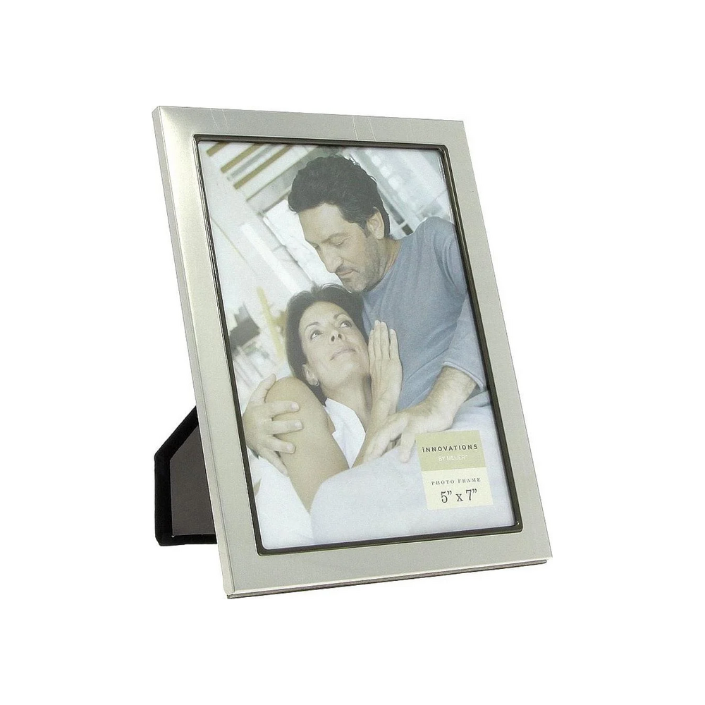 ФОТОРАМКА ИЗ НЕДРАГОЦЕННЫХ МЕТАЛЛОВ 15x21 B106C